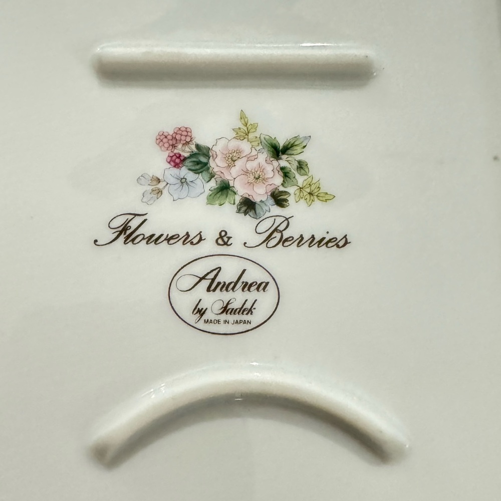 VTG Porcelain Cheese Board Flowers & Berries Andrea Sadek Cottage Trivet Decor - Picture 6 of 9